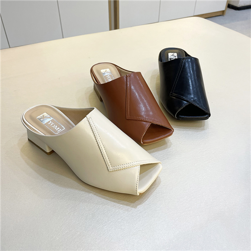 Top 5 mẫu giày đế vuông YOMI được ưa chuộng nhất hiện nay